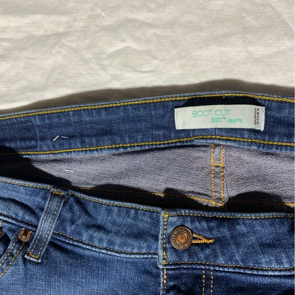 Plus Size Levi's 590 Bootcut Fuller-Waist Jeans, Size 16 M (Regular Inseam), GUC - Picture 4 of 8